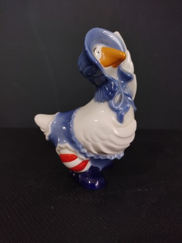 Wade mother goose pantomime - goose,