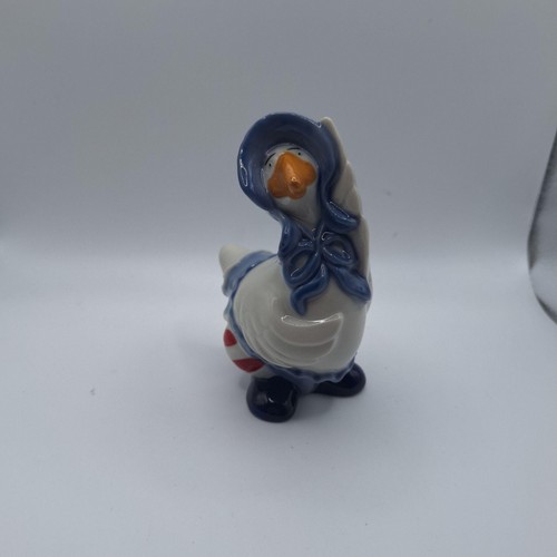 Wade mother goose ceramic - mother,