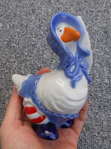 Wade pantomime figure mother - figure,